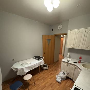 Продается 1-комнатная квартира, 41 м²