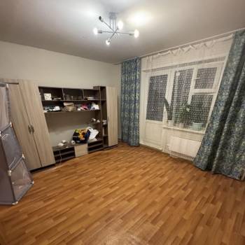 Продается 1-комнатная квартира, 41 м²