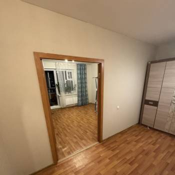 Продается 1-комнатная квартира, 41 м²