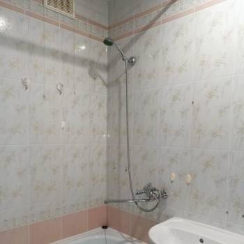 Продается 1-комнатная квартира, 43 м²