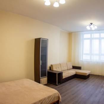 Сдается 1-комнатная квартира, 55 м²