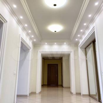 Сдается 2-х комнатная квартира, 111 м²