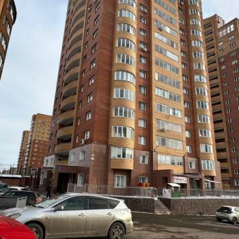 Сдается 1-комнатная квартира, 58 м²