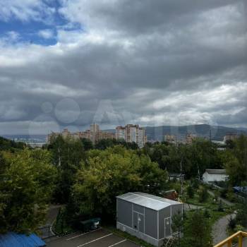 Продается 1-комнатная квартира, 37 м²