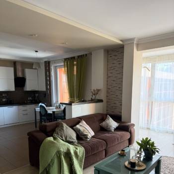Продается Многокомнатная квартира, 130 м²