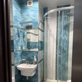 Продается Многокомнатная квартира, 130 м²