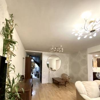 Продается Многокомнатная квартира, 190 м²