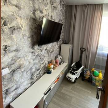 Продается 1-комнатная квартира, 32 м²
