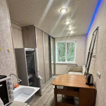 Продается 1-комнатная квартира, 13,9 м²