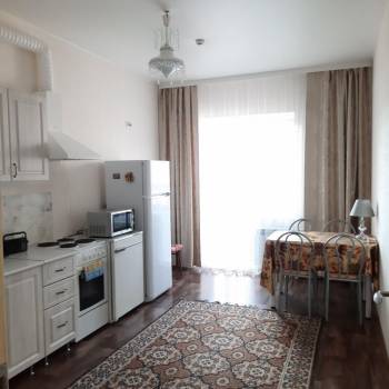 Сдается 2-х комнатная квартира, 70 м²