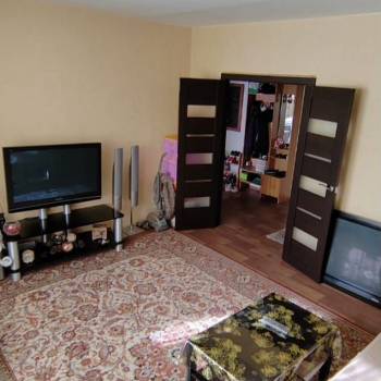 Продается Многокомнатная квартира, 78,5 м²