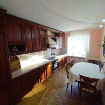 Продается 2-х комнатная квартира, 84 м²
