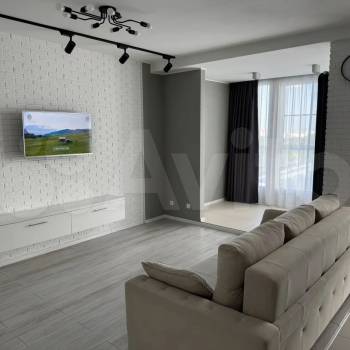 Продается 1-комнатная квартира, 49 м²