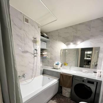 Продается 1-комнатная квартира, 41 м²