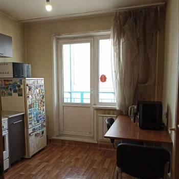 Продается 1-комнатная квартира, 32 м²