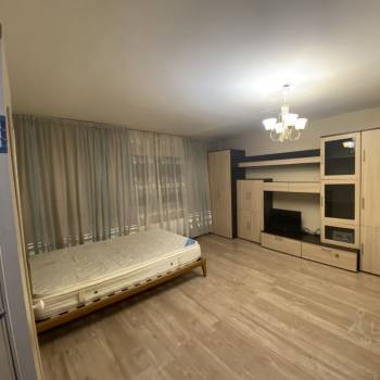 Продается 1-комнатная квартира, 38,5 м²