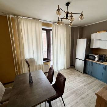 Продается 2-х комнатная квартира, 80,9 м²