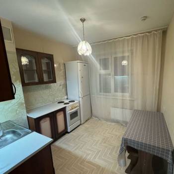 Сдается 1-комнатная квартира, 42 м²