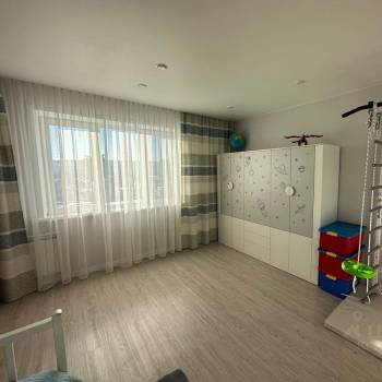 Продается Многокомнатная квартира, 139 м²