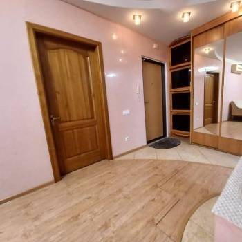 Продается Многокомнатная квартира, 99 м²