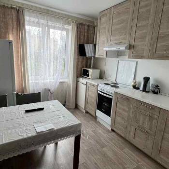 Сдается 1-комнатная квартира, 58,4 м²