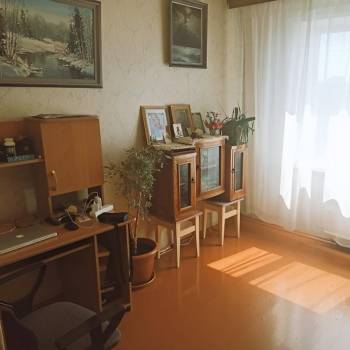 Продается Многокомнатная квартира, 77,7 м²