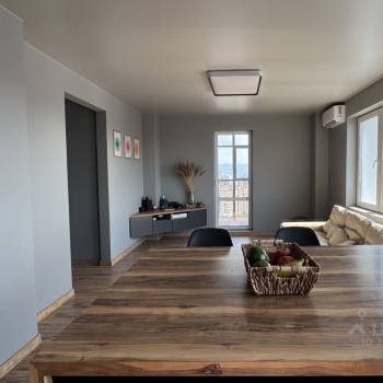 Продается 2-х комнатная квартира, 73 м²