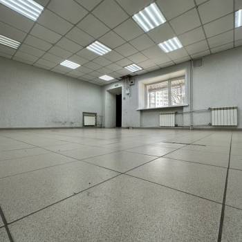 Сдается Нежилое помещение, 72 м²