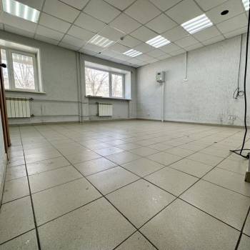 Сдается Нежилое помещение, 72 м²