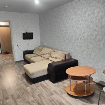 Сдается 1-комнатная квартира, 46 м²