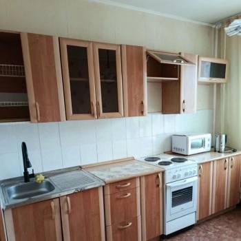 Сдается 1-комнатная квартира, 42 м²