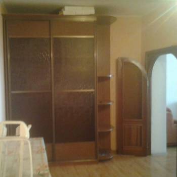 Сдается 1-комнатная квартира, 64 м²