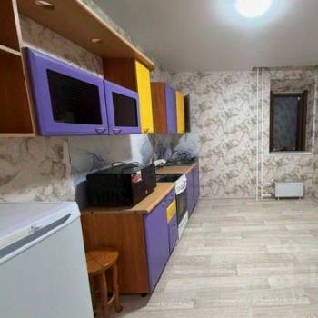 Сдается 2-х комнатная квартира, 77 м²
