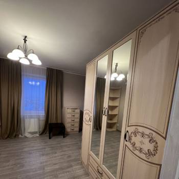 Сдается 1-комнатная квартира, 52 м²