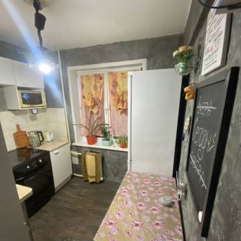 Продается 3-х комнатная квартира, 49,4 м²