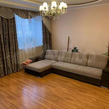 Продается Многокомнатная квартира, 120 м²