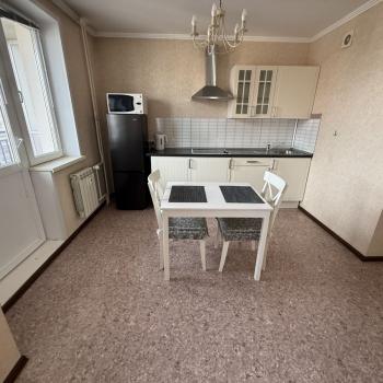 Сдается 1-комнатная квартира, 44 м²