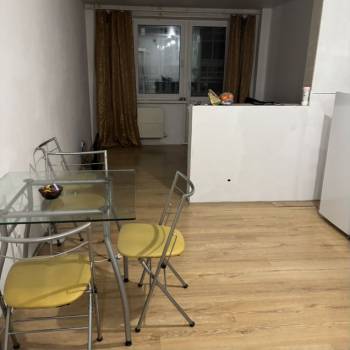 Продается 1-комнатная квартира, 26,9 м²