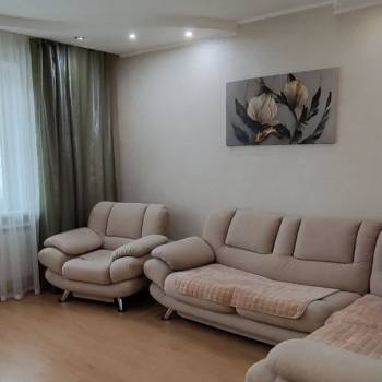 Продается Многокомнатная квартира, 85 м²