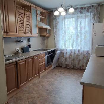 Продается Многокомнатная квартира, 85 м²