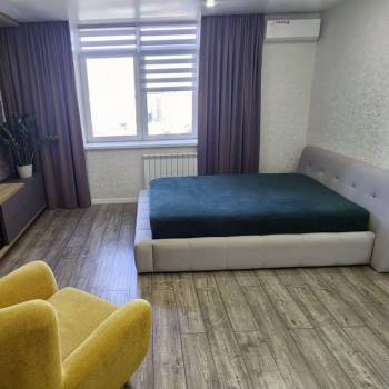 Продается 1-комнатная квартира, 48 м²