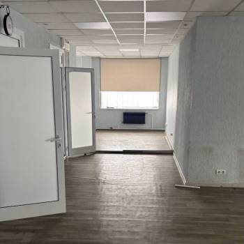 Сдается Нежилое помещение, 198 м²