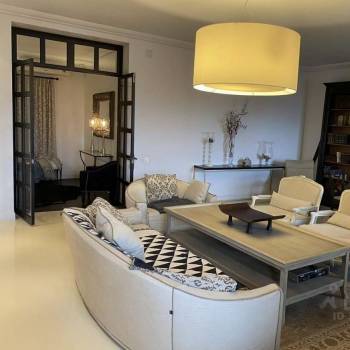 Сдается 2-х комнатная квартира, 92 м²