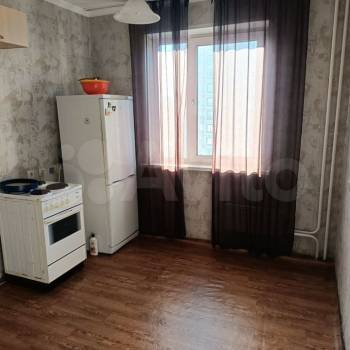 Продается 1-комнатная квартира, 40,8 м²