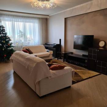 Продается Многокомнатная квартира, 154 м²