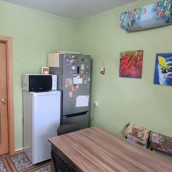 Продается Многокомнатная квартира, 132,4 м²
