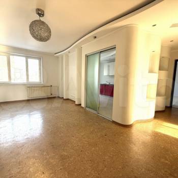 Продается Многокомнатная квартира, 102,3 м²