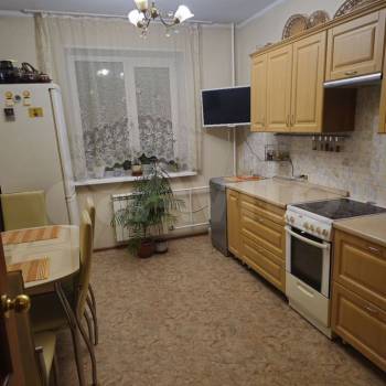 Продается Многокомнатная квартира, 80,3 м²