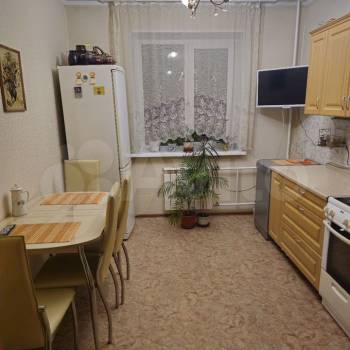 Продается Многокомнатная квартира, 80,3 м²