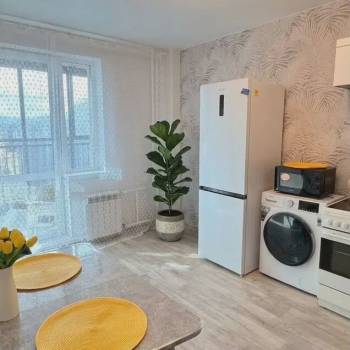 Сдается 1-комнатная квартира, 40 м²